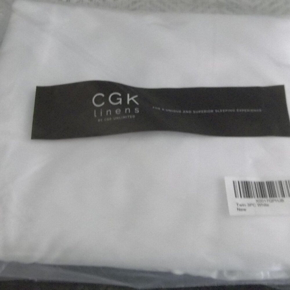 BRAND NEW CGK LINENS SUPERIOR 3 PIECE TWIN SHEET SET